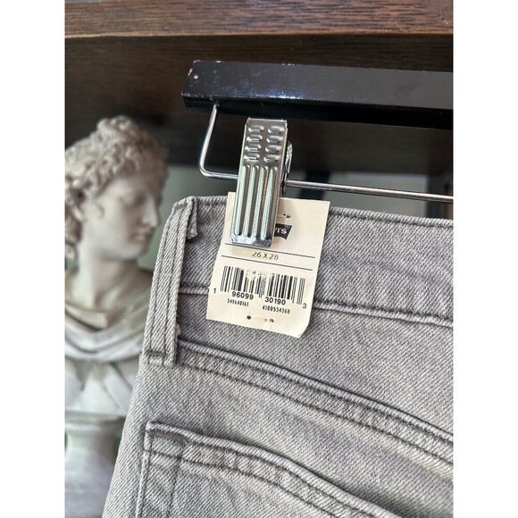 Levi's High Rise Wedgie Straight Leg Jeans Top of the Hill Womens Size 26x28 - Picture 8 of 9